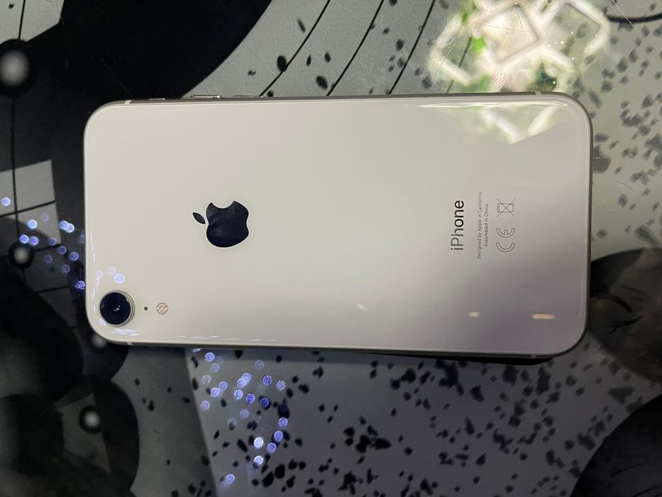 Vând iPhone xr  bun