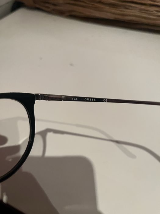 Ochelari de vedete GUESS