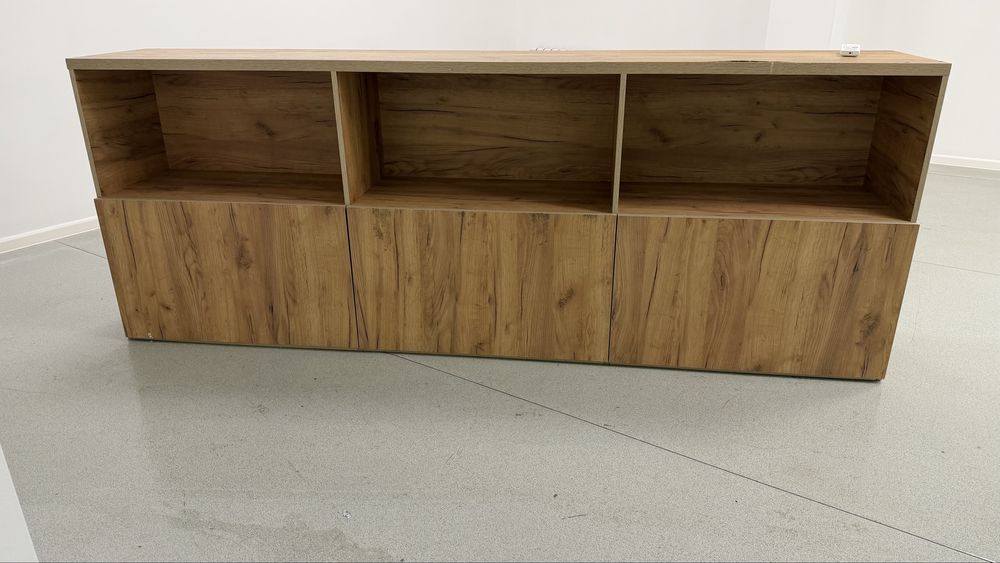 Продается  полка-шкаф