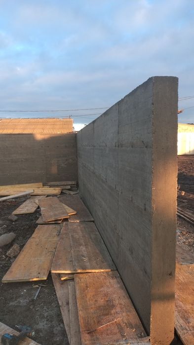 Executam lucrări în construcții și amenajăm curți