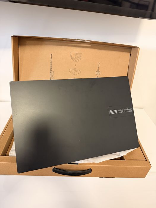 Laptop Asus vivobook go 15 - Ryzen 5 16gb ram ssd 512. Garantie