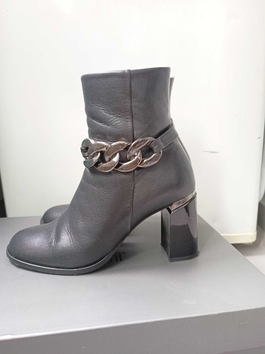 Боти от естествена кожа  Gianni