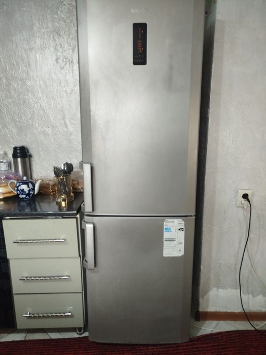 Холодильник Веко двухкамерный