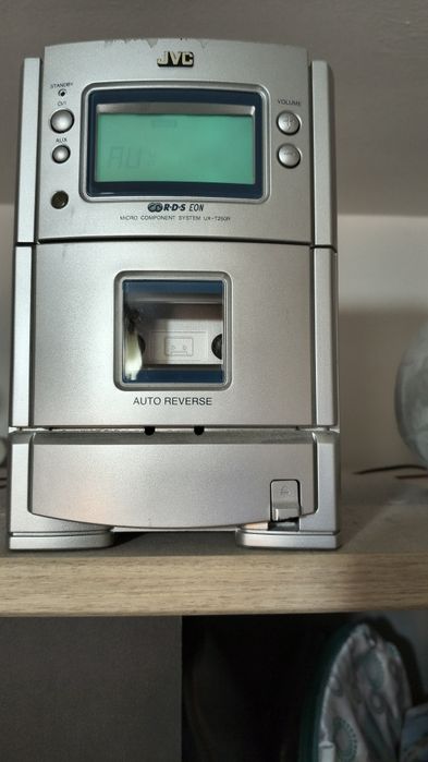 Radio jvc cu telecomanda