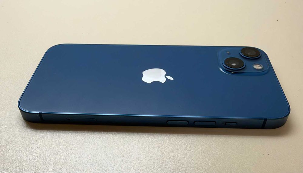iPhone 13 256 GB син