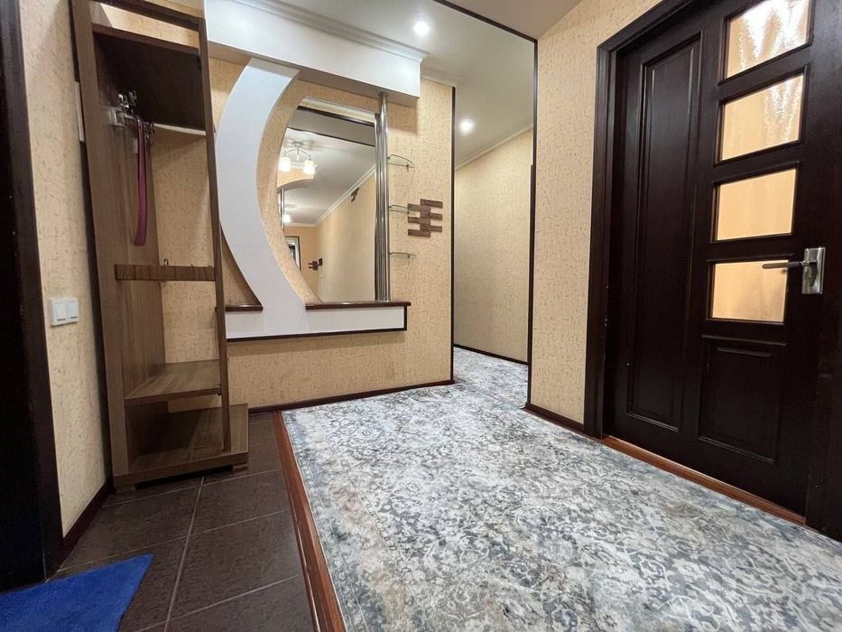 Продается 3х ком квартира, ориентир: Ц-1 кафе Бибигон, 75м²