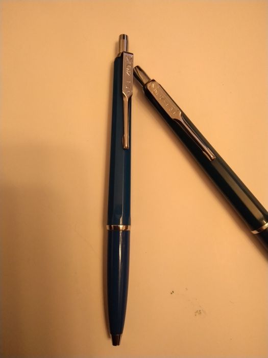 Продавам нови автоматични химикалки Zenith 7 от времето на 1985 г.