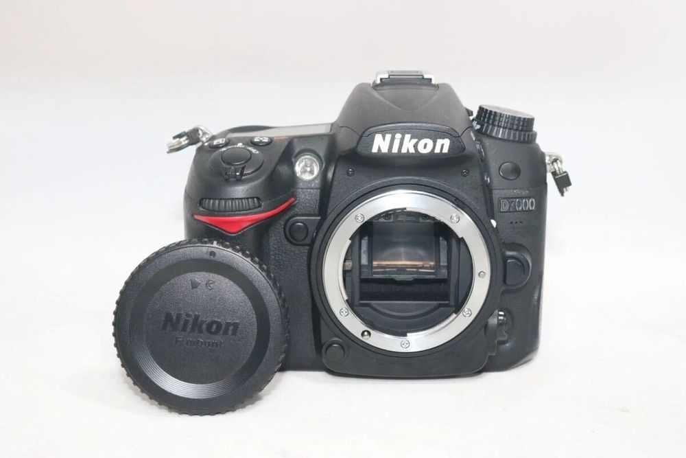 Продам Nikon D7000