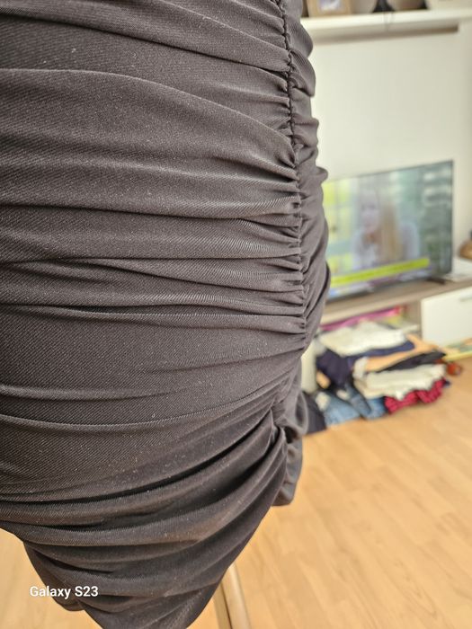 Rochita mărimea S. 30 lei