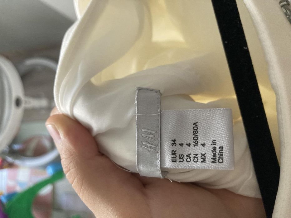 Елегантна рокля на HM