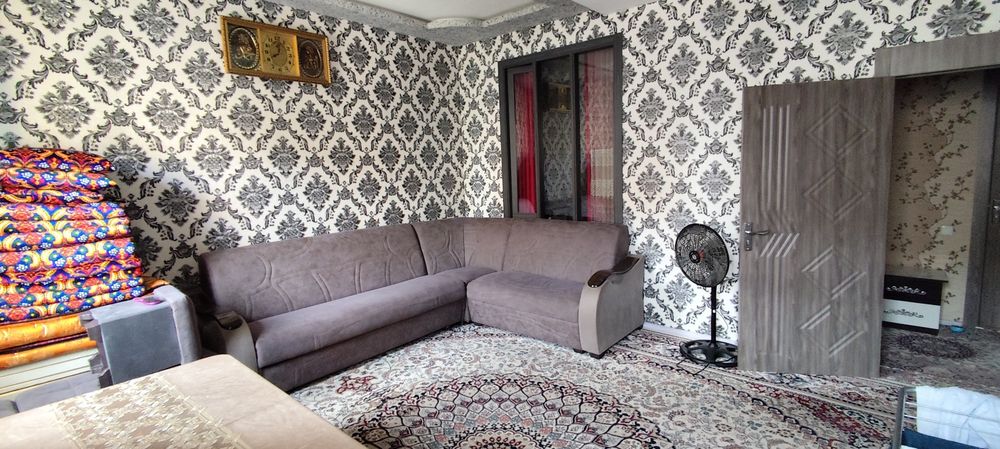 Задаю свою квартиру 400 долор