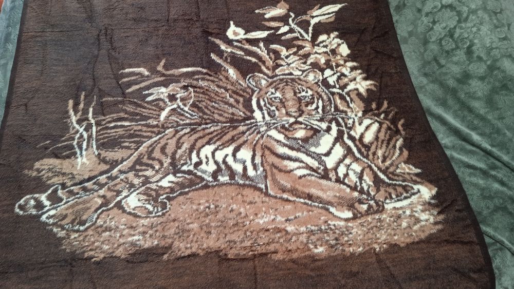 Одеяло ,покрывало , плед