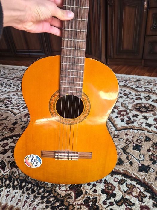 Гитара в хорошем состоянии