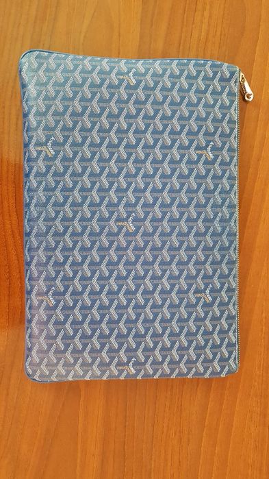 Клатч.    Goyard
