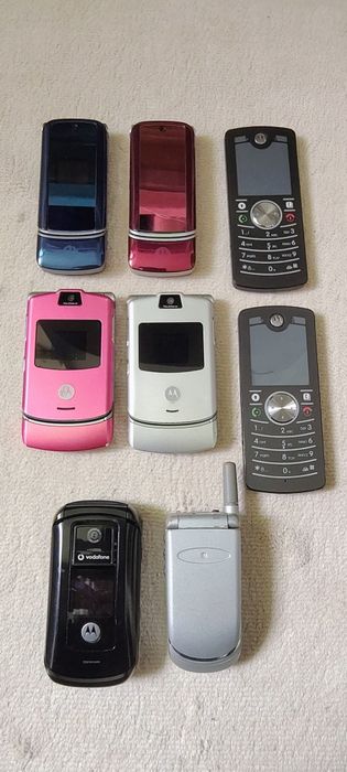 Motorola cu clapa sau fara