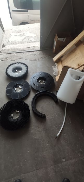 Perie, perii, pad, paduri masini curatenie, monodiscuri