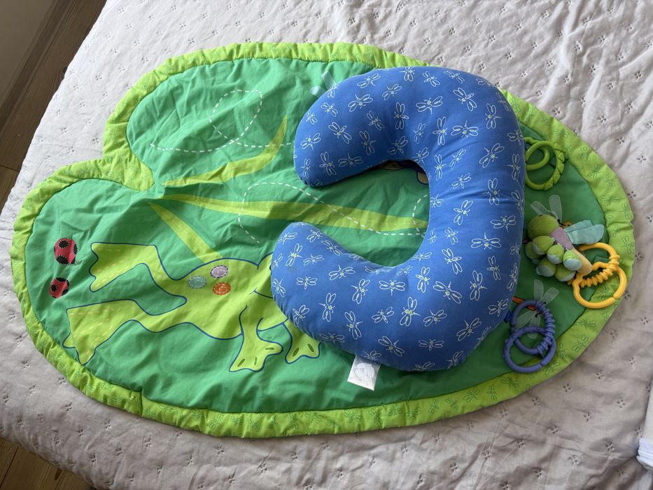 мемори подложка за повиване и постелка tummy time