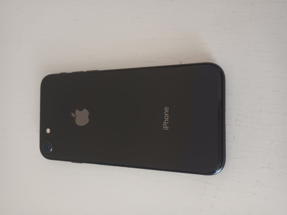 Айфон iPhone 8 (128гб)