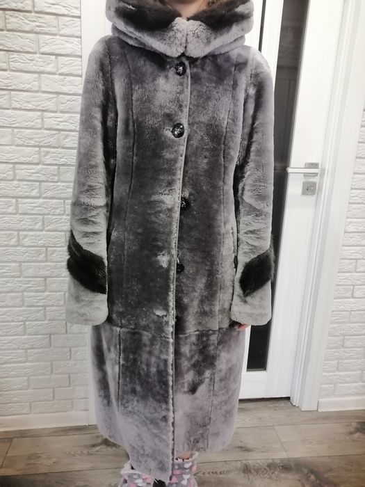 Продам мутоновую шубу