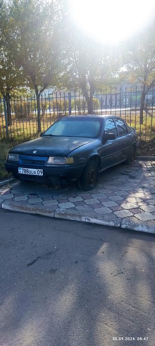 Опель Вектра А продам целиком