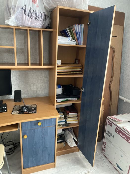 Шкаф с компьютерным столом