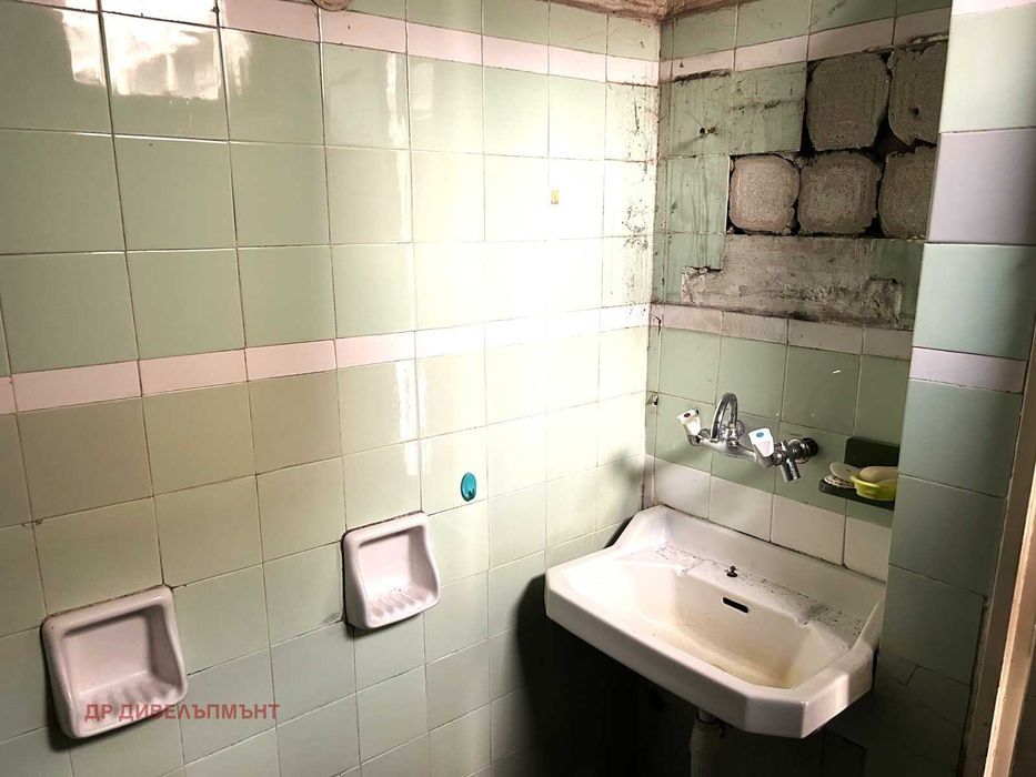 Продава се Тристаен апартамент в София, Център - 94 кв.м за 2978 €/кв.м - Снимка #5