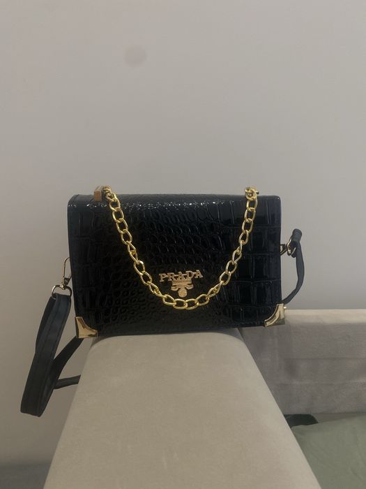 Продам сумочку вечернюю