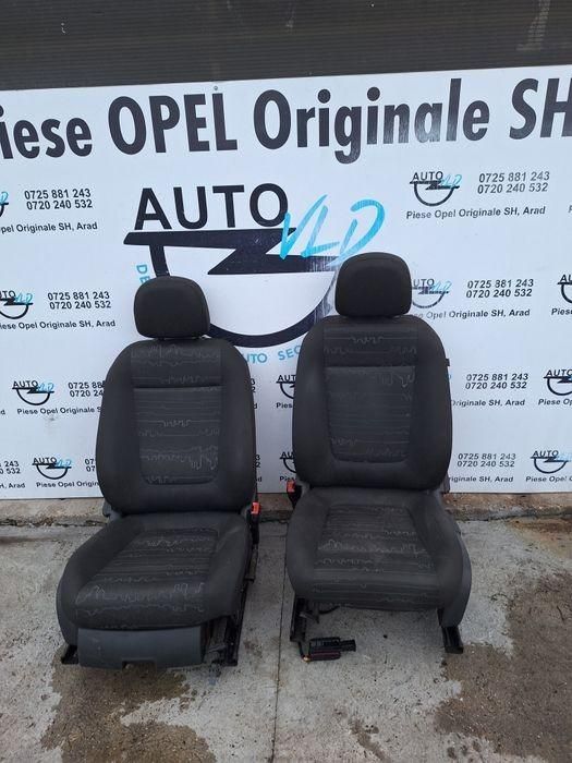 Scaune fata stanga dreapta material textil Opel Meriva B
