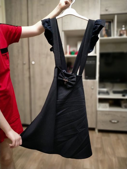 Юбки, брюки, платье.