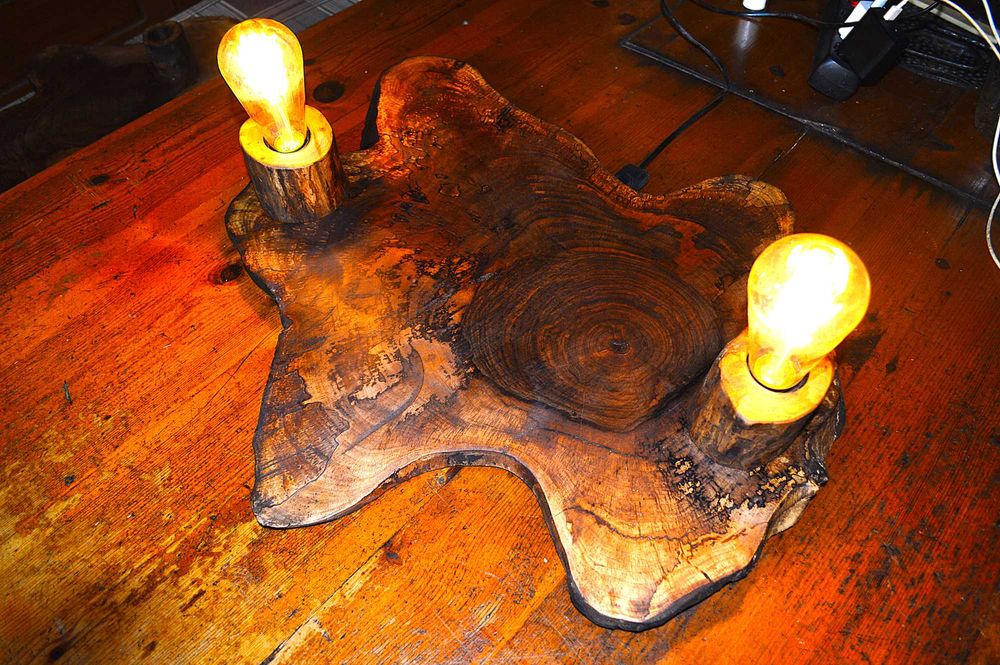 Страхотни дизайнерски лампи от орехово дърво