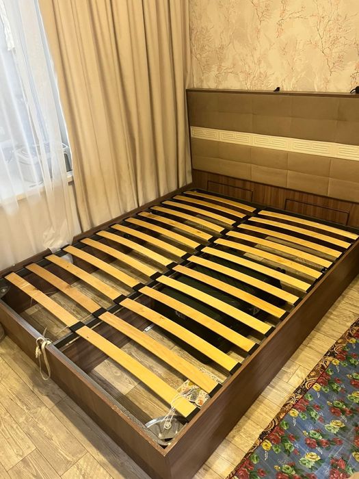 Екі адамдық кровать сатылады. Матрасы жоқ