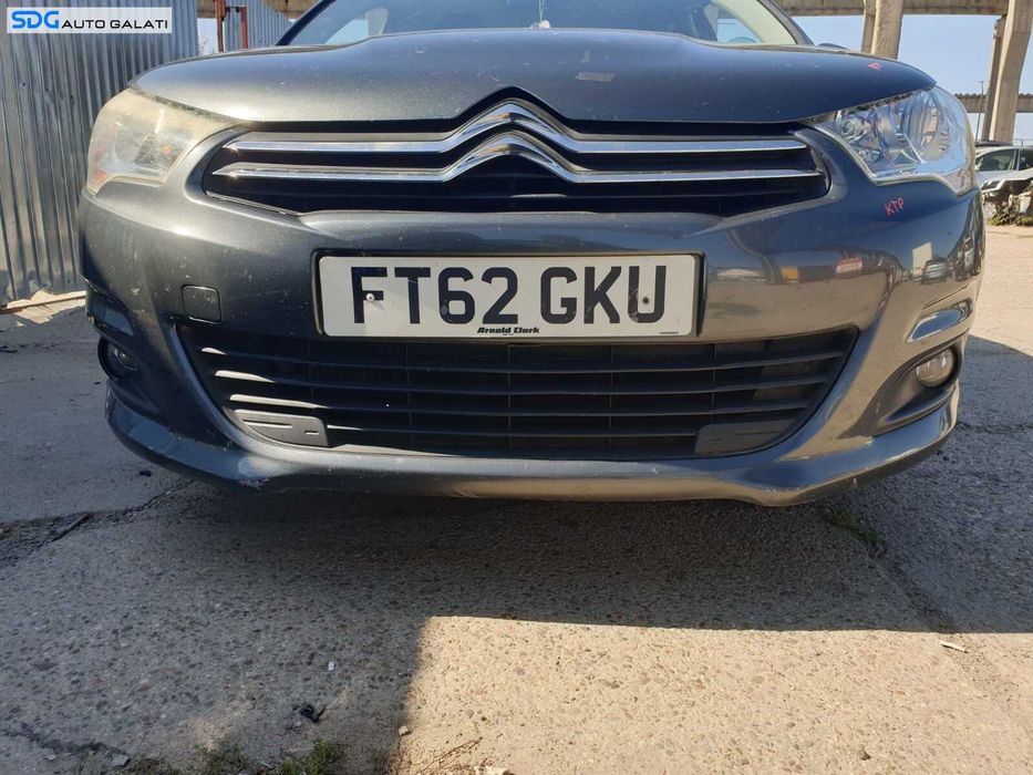 Bara Spoiler Fata cu Grile si Proiectoare FARA Grila cu Emblema Citroen C4 II 2010 - 2015 Culoare KTP [C7817]
