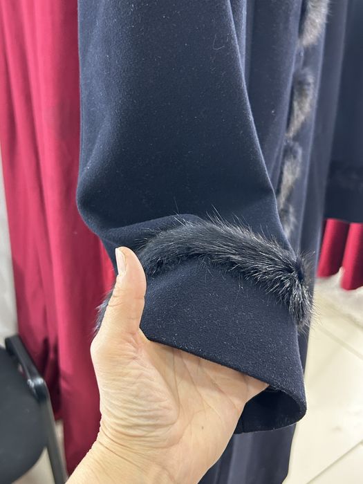 Продам пальто женское 54 р