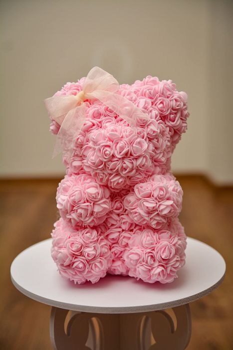 Мече от рози и букети