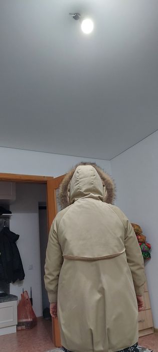 Продам парку. В хорошем состоянии