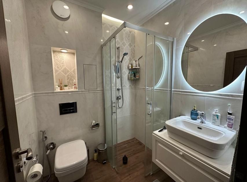 Дава се под наем Двустаен апартамент в Пловдив, Младежки Хълм - 75 кв.м за 750 € - Снимка #3