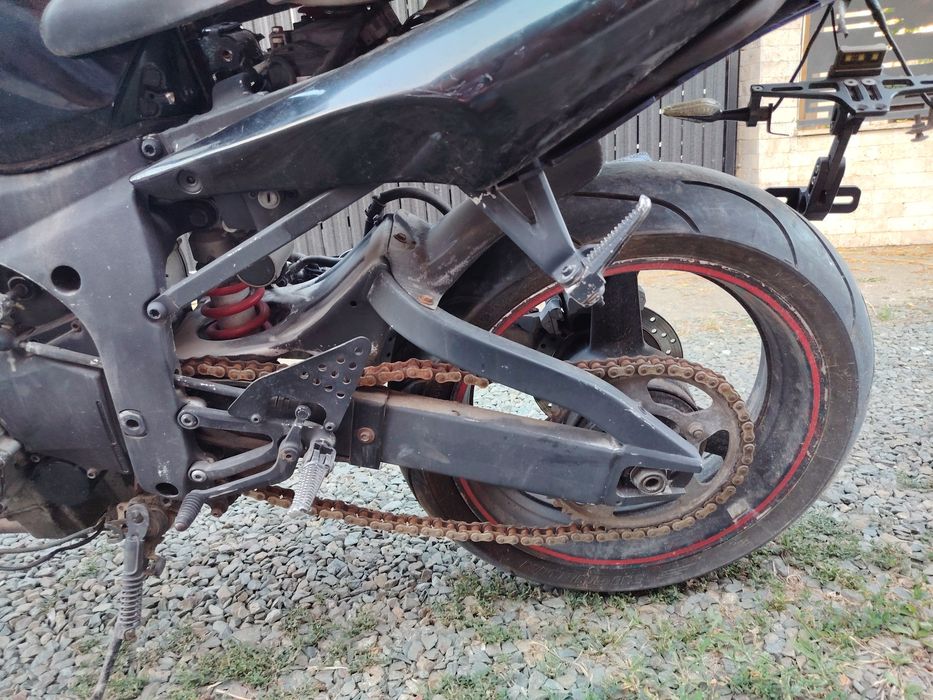 Piese Yamaha R6 2002