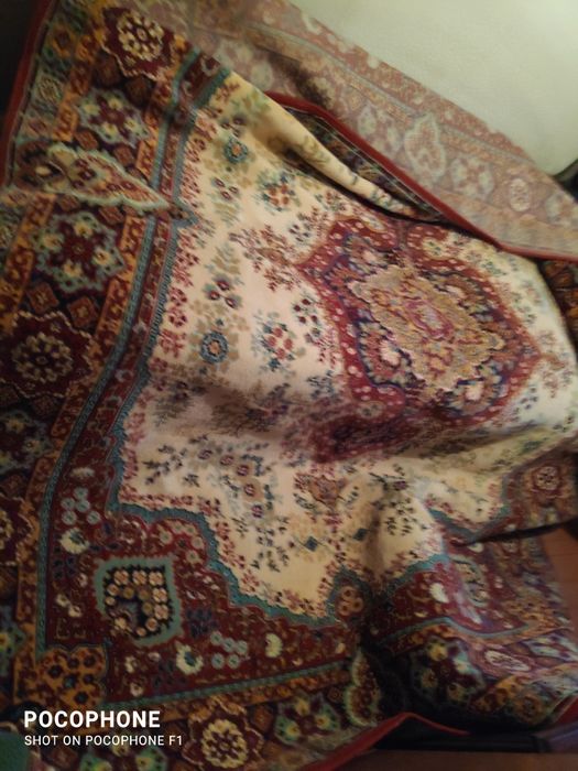 Продам шерстяной ковёр