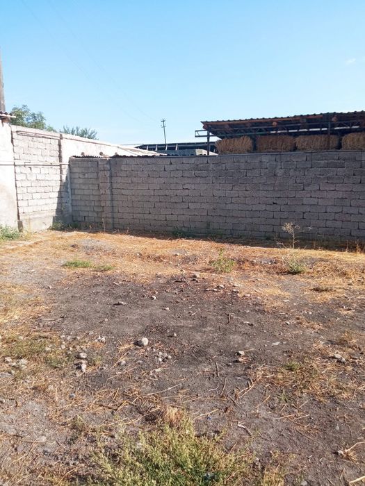 Ер сотаман 3.5 сотих фасат 9 узинлиги35