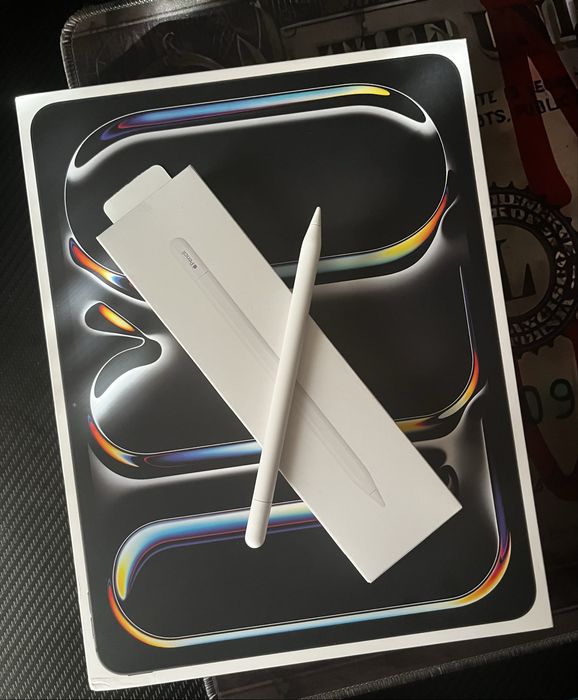 Ipad 13 pro M5 Wifi + Apple pencil + husa magnetica ( 100% Battery Health + 3 Cycle Count ) + Garantie 1 an si 10 luni