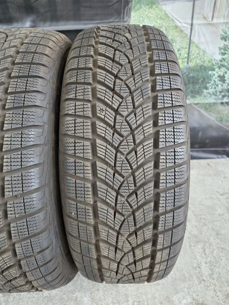 235/60/18 GOODYEAR 4бр