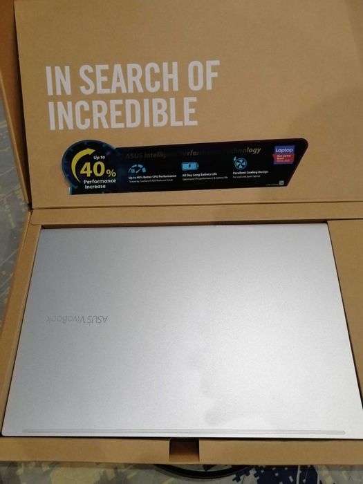 ASUS VivoBook с инсталиран windows