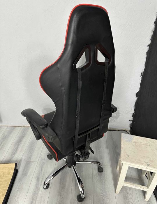 Игровое кресло компьютерное