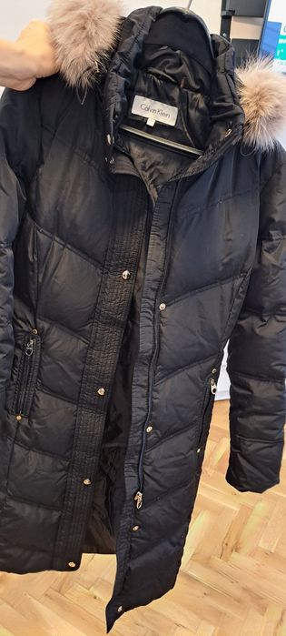 Calvin Klein оригинално яке  гъши пух ,естествен пух на качулкатаS ра