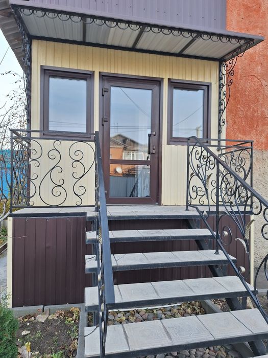 Продаётся двухэтажный дом