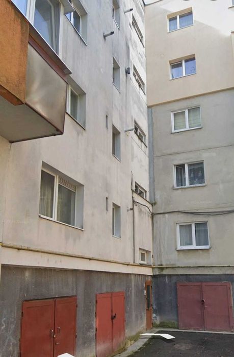 Vand apartament 3 camere + garaj propriu ZORILOR