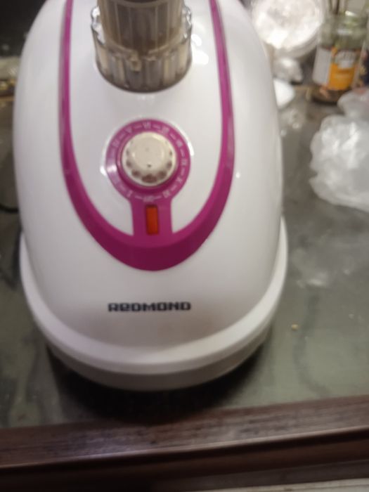 Продам отпариватель для одежды