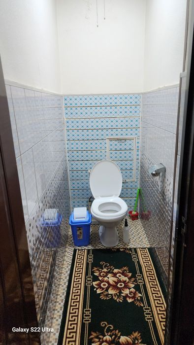 5mkr 1- dom 2- xonali kvartira sotiladi