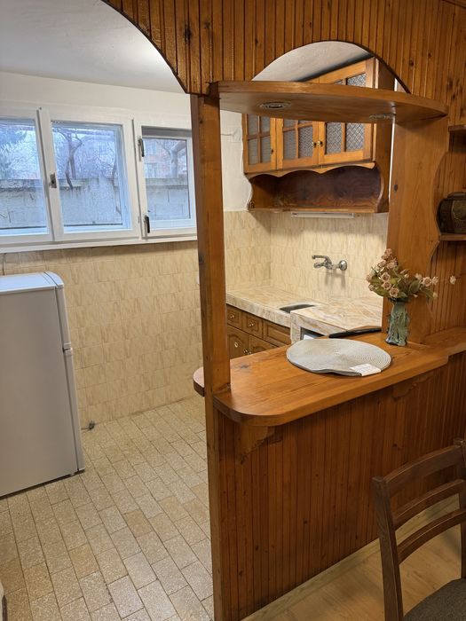 Дава се под наем Етаж от къща в Пловдив, Коматево - 90 кв.м за 398.82 € - Снимка #1