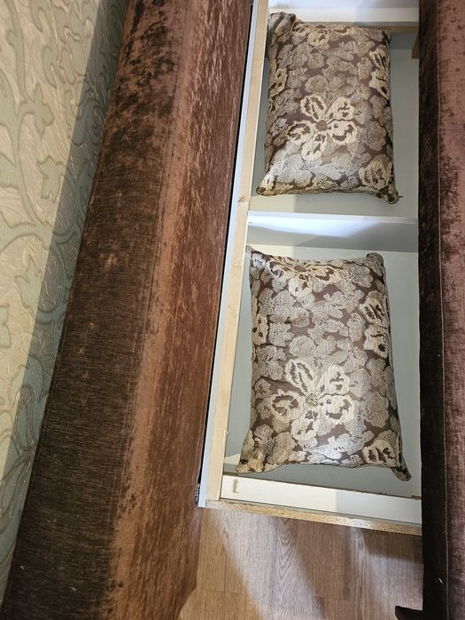 Продам диван б/у